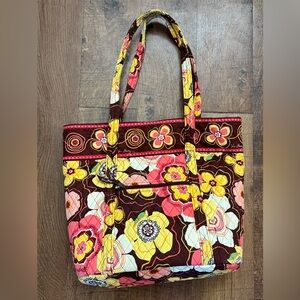 Vera Bradley buttercup toggle large quilted tote bag